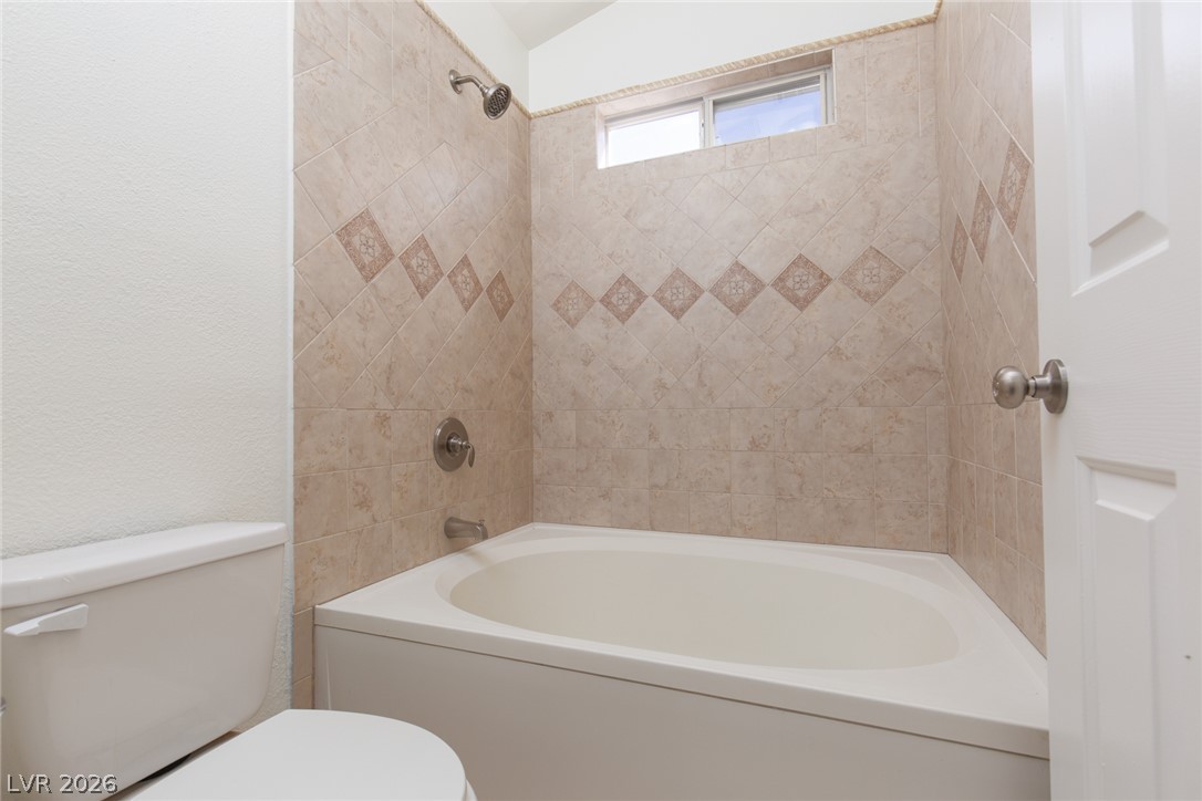 7900 White Grass Avenue Property Photo 24