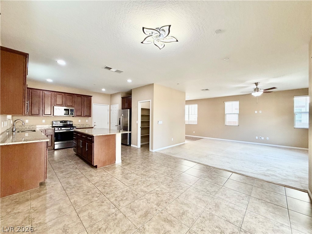 470 Fortissimo Street Property Photo 25