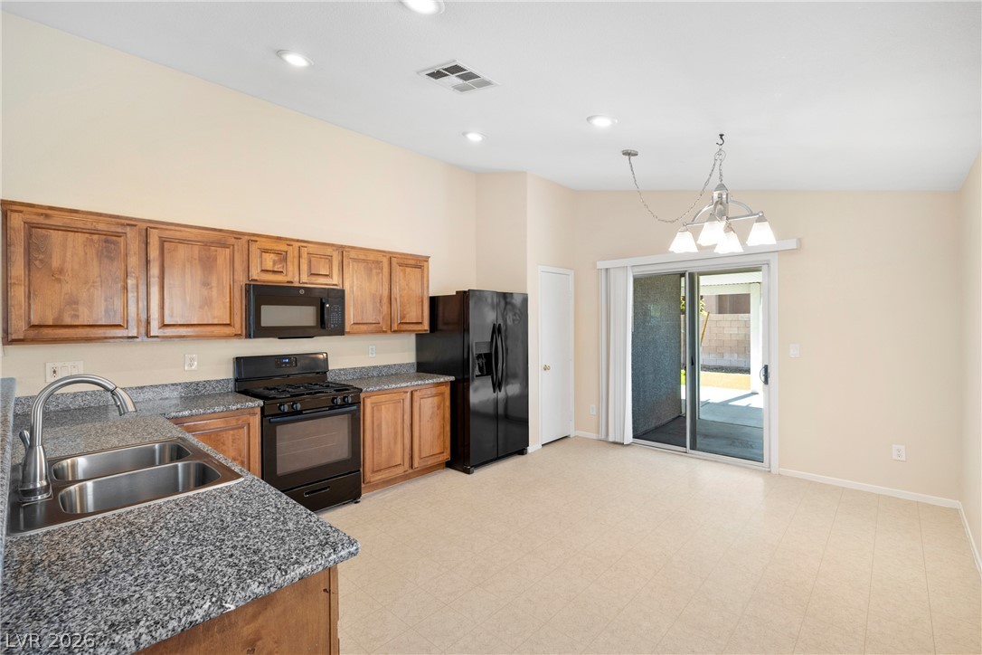 6420 Kenya Springs Street Property Photo 7