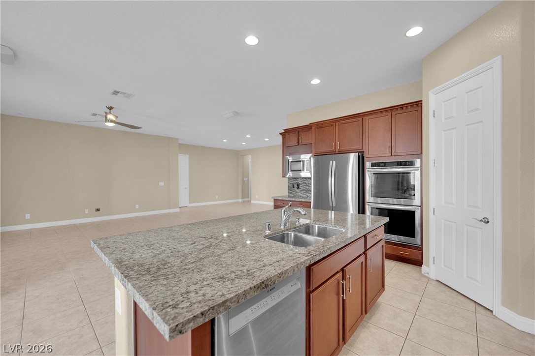 7596 Sweet Mist Avenue Property Photo 5