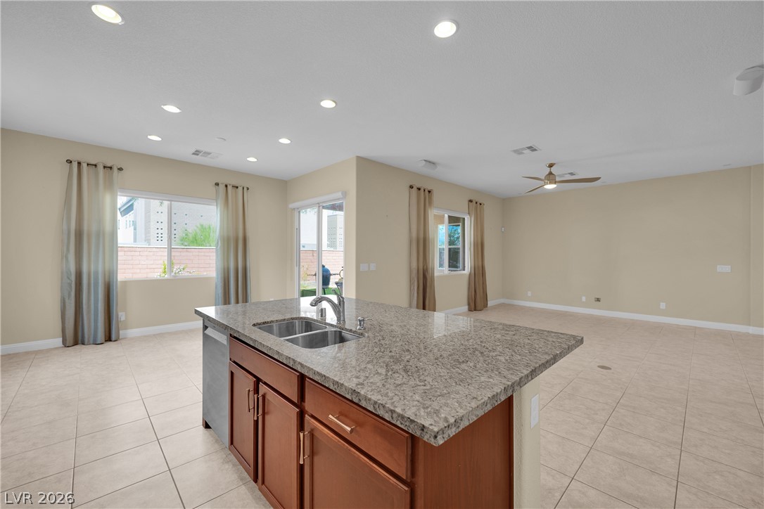 7596 Sweet Mist Avenue Property Photo 6