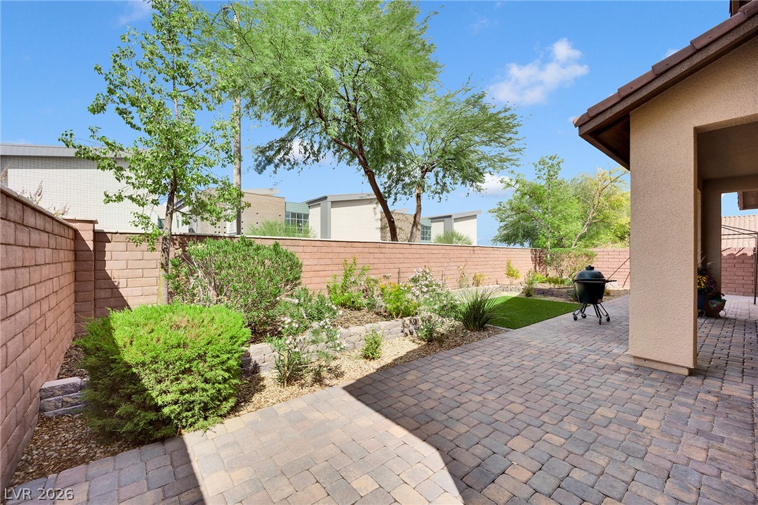 7596 Sweet Mist Avenue Property Photo 26