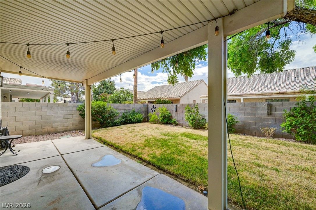 7709 Beach Falls Court Property Photo 26