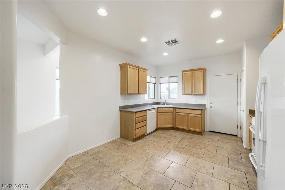 6160 Isola Peak Avenue Property Photo 7