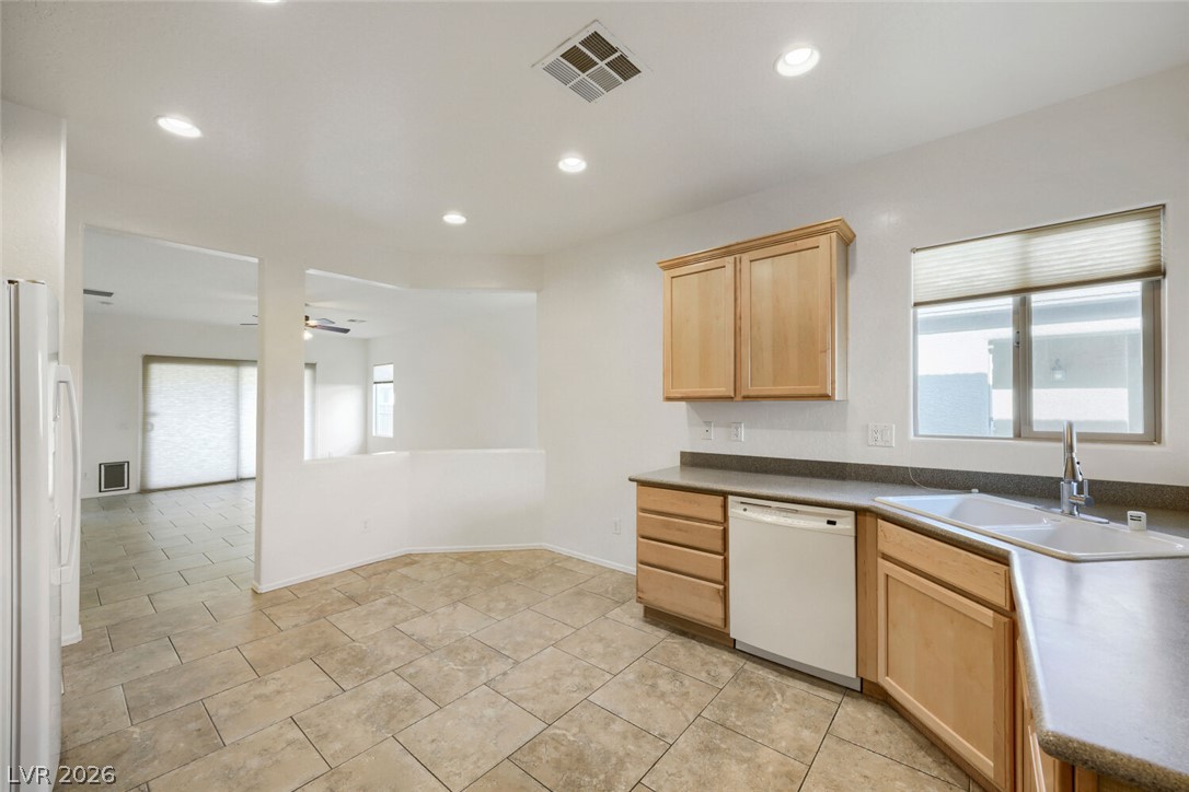 6160 Isola Peak Avenue Property Photo 9