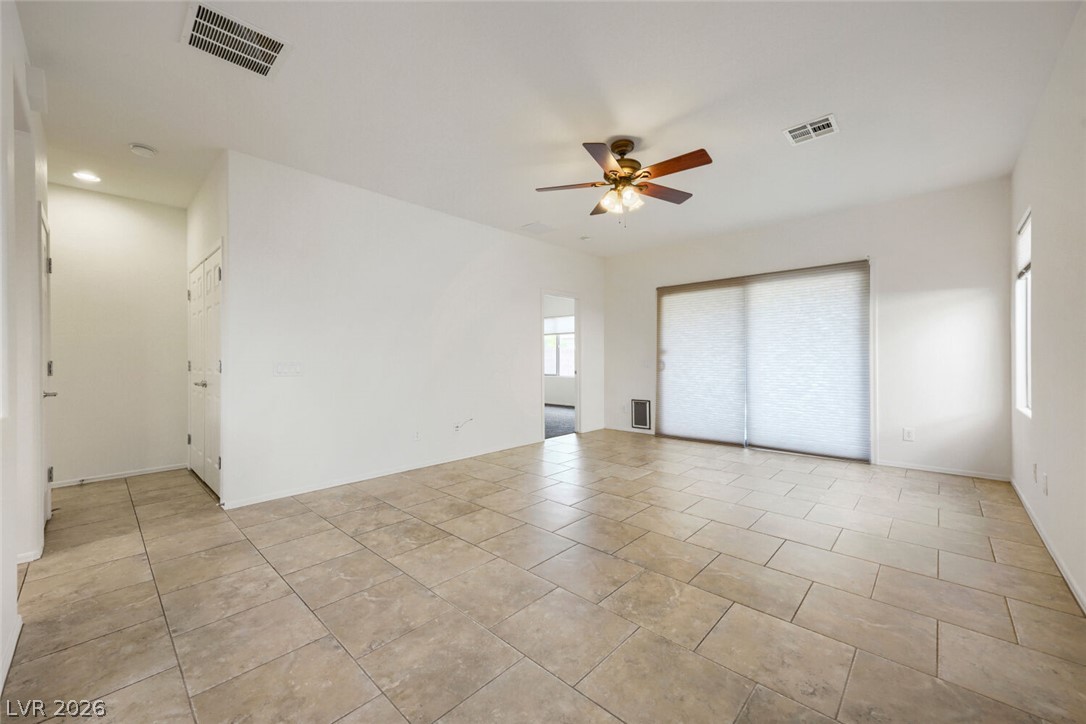 6160 Isola Peak Avenue Property Photo 11