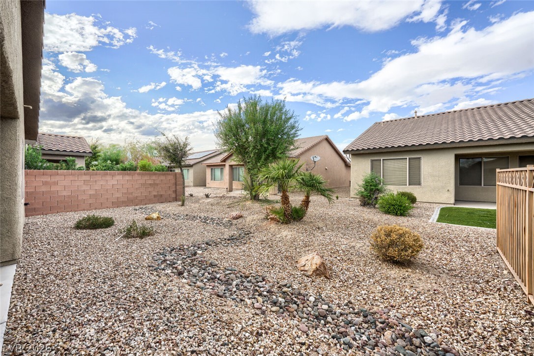 6160 Isola Peak Avenue Property Photo 28