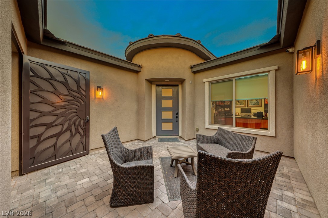 116 Stone Mesa Court Property Photo 8