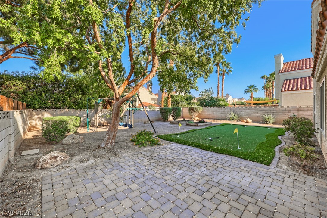 2105 Fountain Springs Drive Property Photo 6