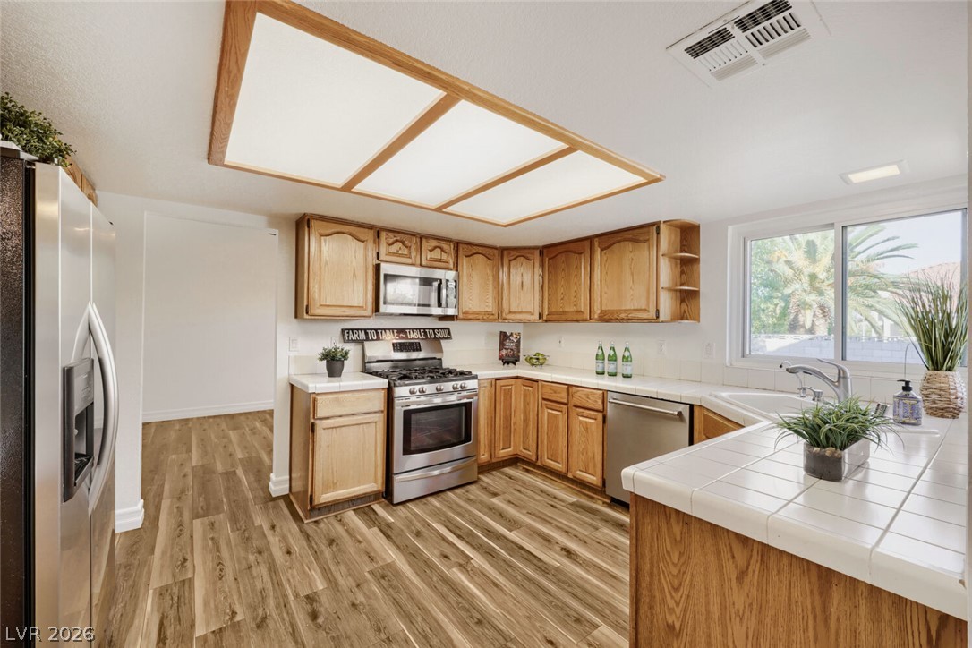 2105 Fountain Springs Drive Property Photo 10