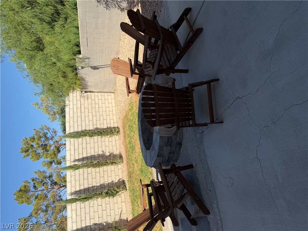 353 Keating Street Property Photo 8