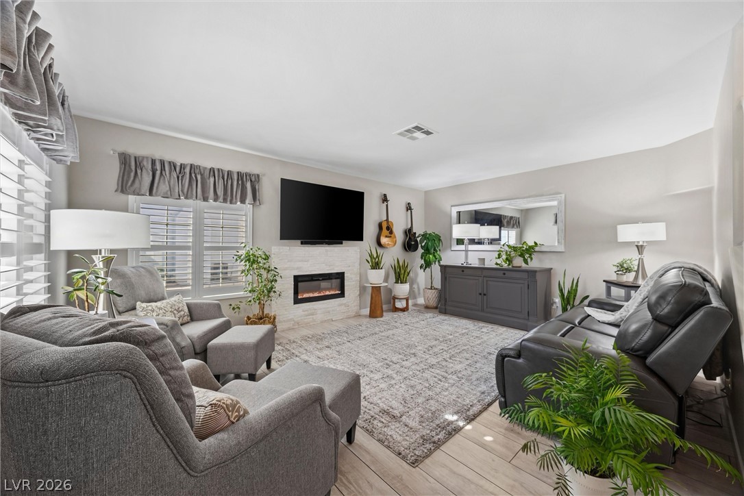 8212 Diamond Star Court Property Photo 2