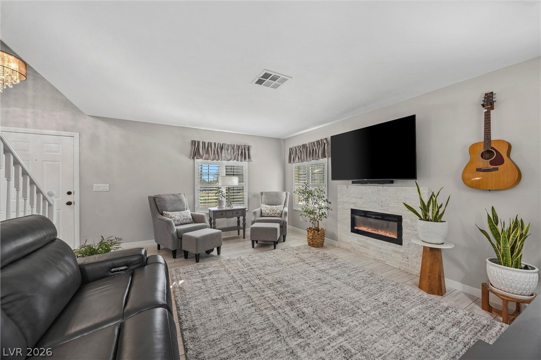 8212 Diamond Star Court Property Photo 4
