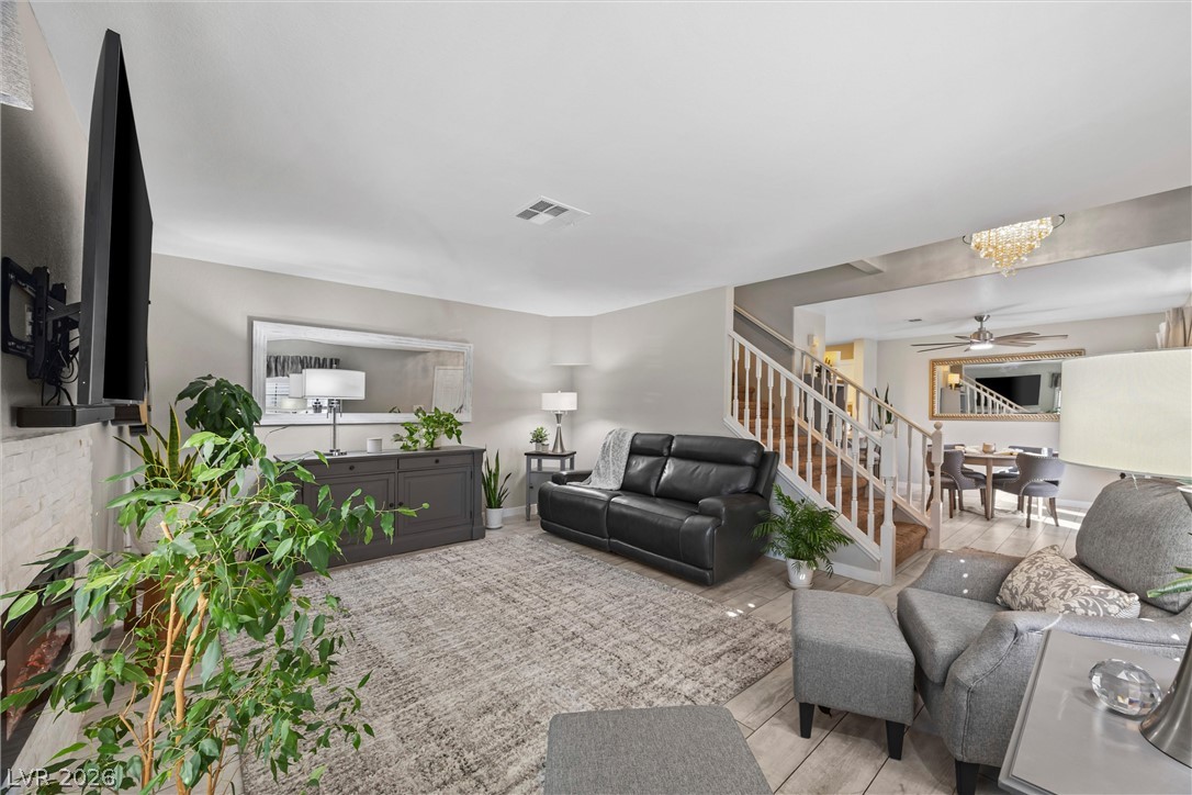 8212 Diamond Star Court Property Photo 5