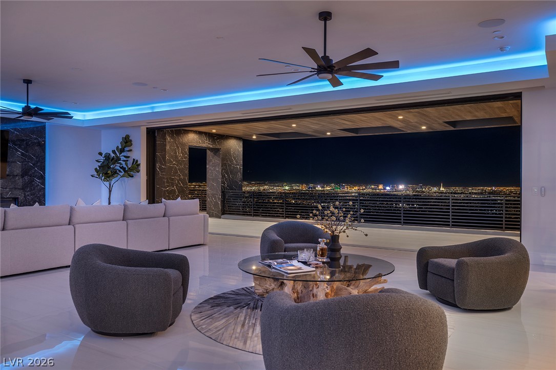 5 Sunset Strip Property Photo 27