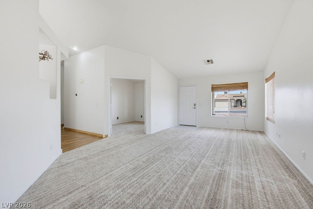 409 Groft Way Property Photo 6