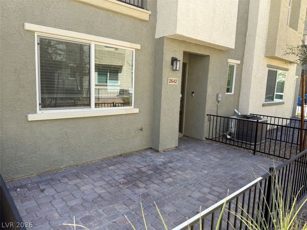 2642 Wimbledon White Court Property Photo 13