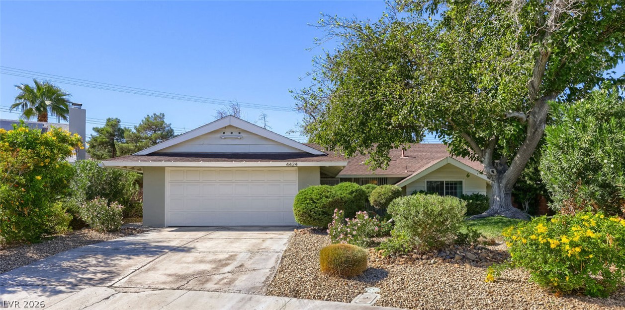 4424 Thompson Circle Property Photo 1