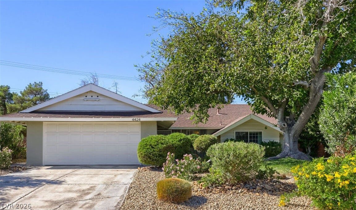 4424 Thompson Circle Property Photo 1