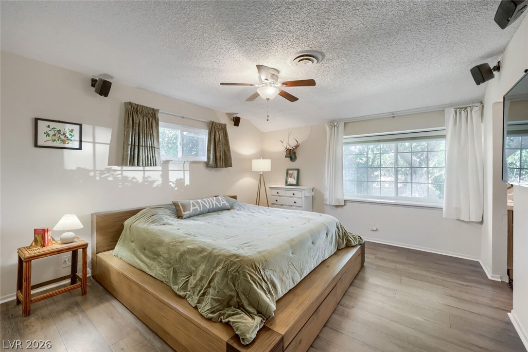 4424 Thompson Circle Property Photo 8