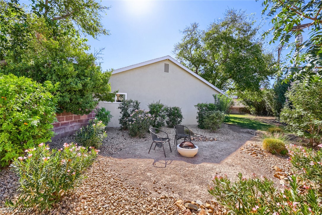 4424 Thompson Circle Property Photo 14