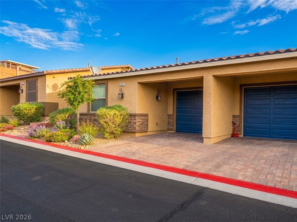 2657 Crystal Blue Street Property Photo 1