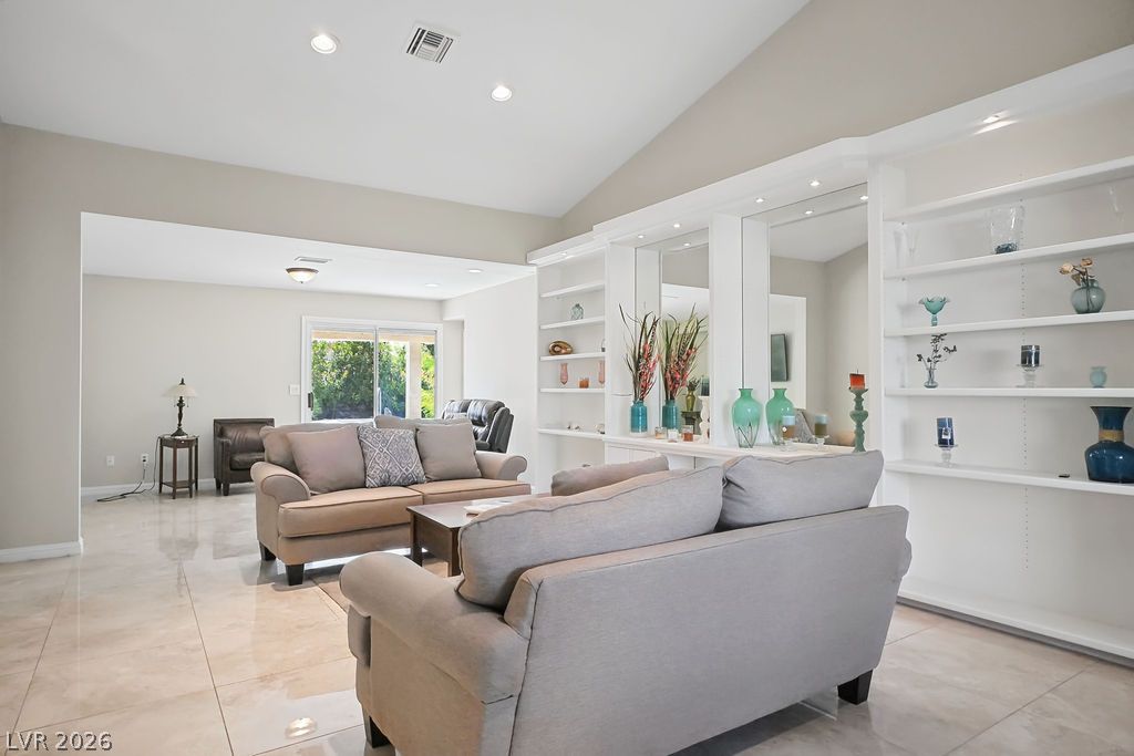 2805 Bent Tree Court Property Photo 4