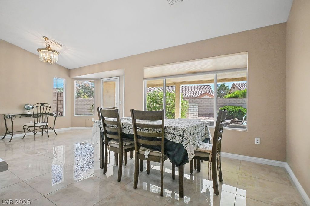 2805 Bent Tree Court Property Photo 8