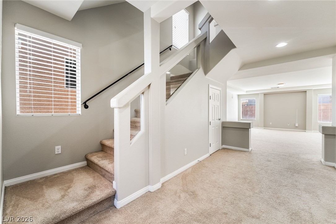 6713 Philharmonic Avenue Property Photo 2