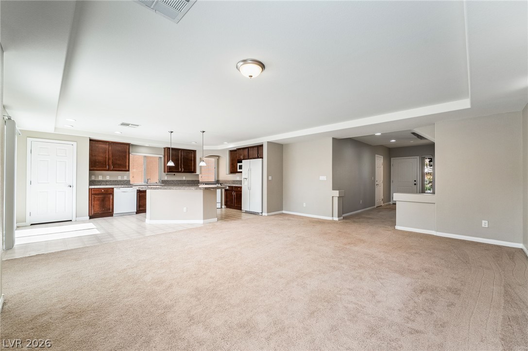 6713 Philharmonic Avenue Property Photo 4