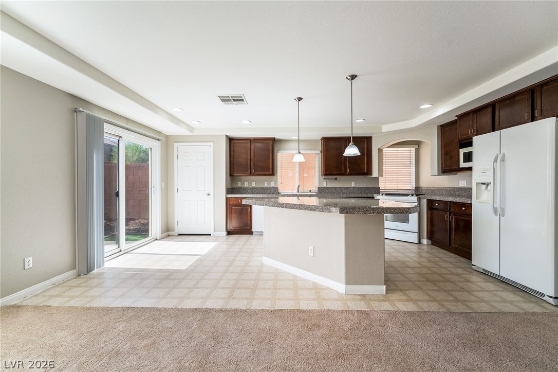 6713 Philharmonic Avenue Property Photo 6