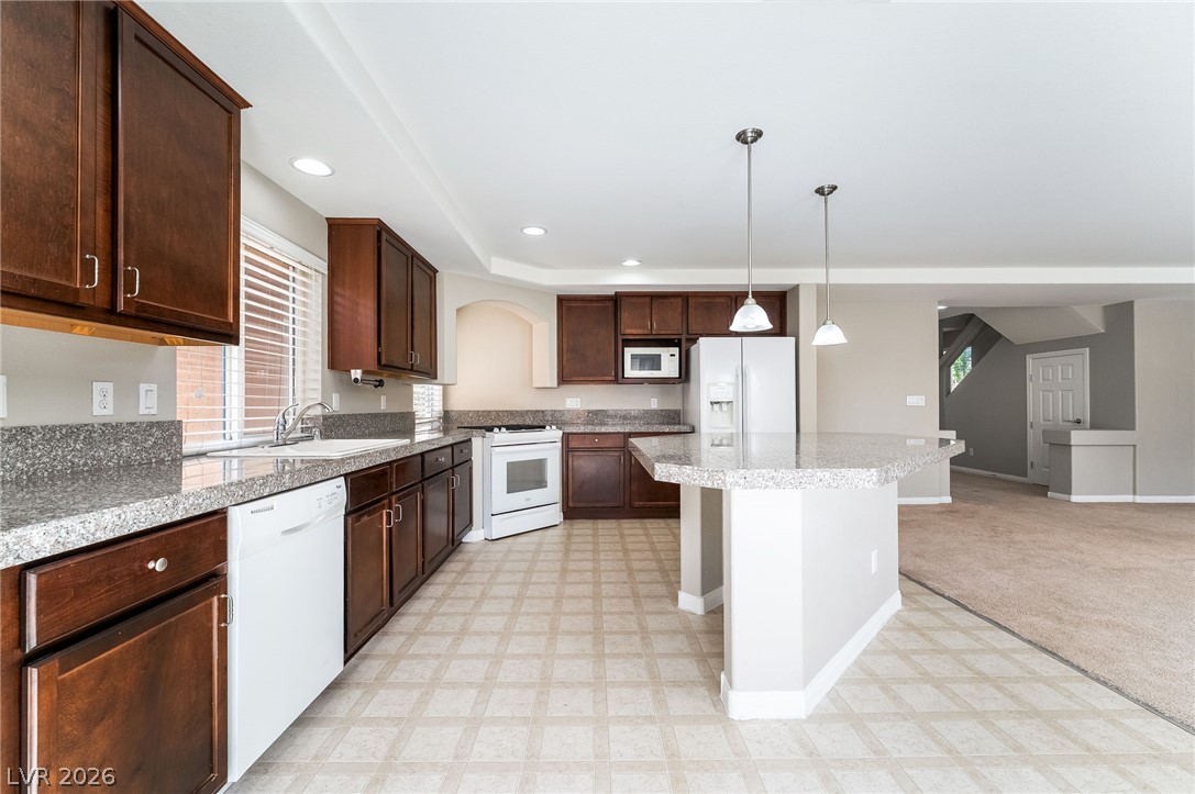 6713 Philharmonic Avenue Property Photo 8
