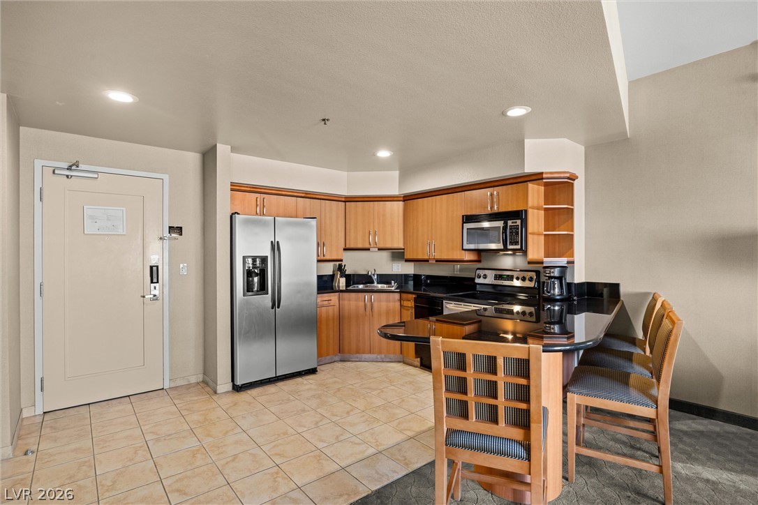211 East Flamingo Road 1714 Property Photo 9