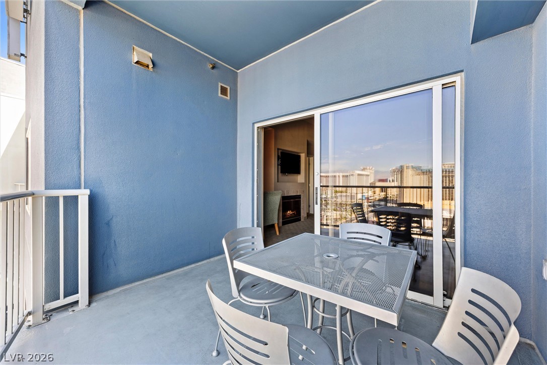 211 East Flamingo Road 1714 Property Photo 16