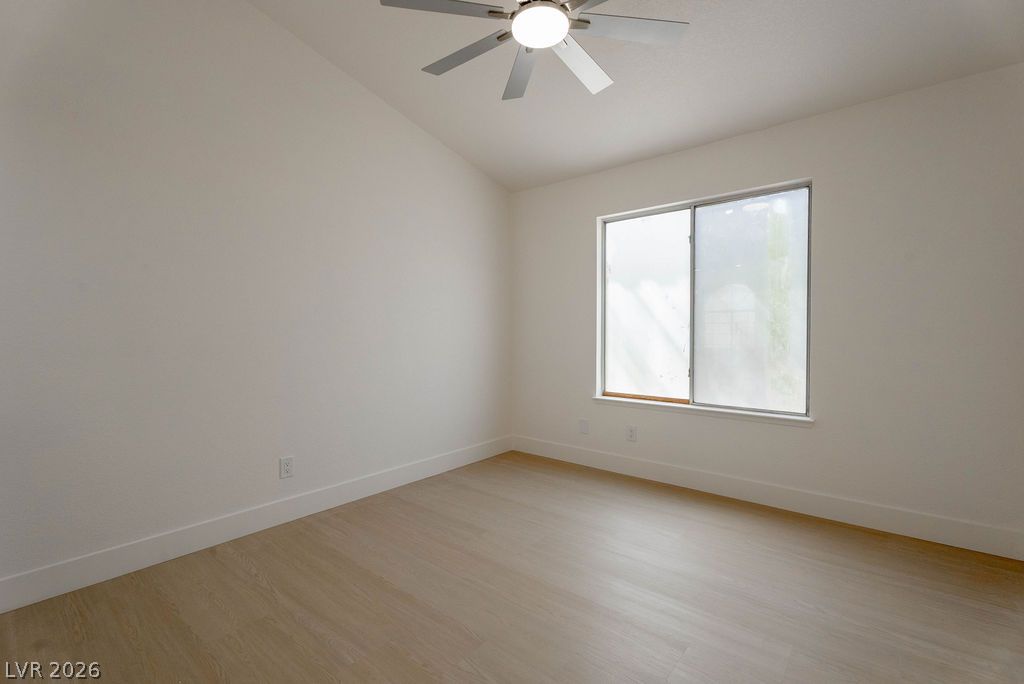 2118 Fountain Springs Drive Property Photo 8