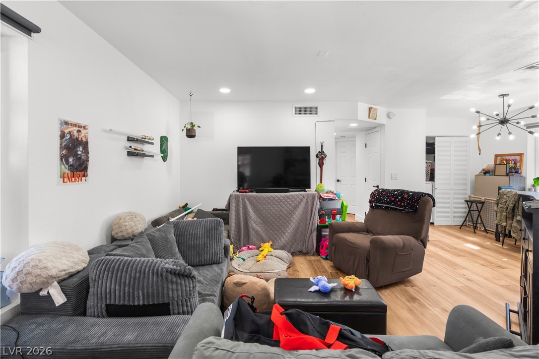 2201 Sun Avenue D Property Photo 6