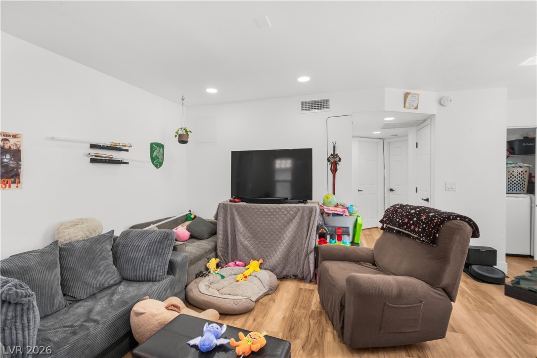 2201 Sun Avenue D Property Photo 7