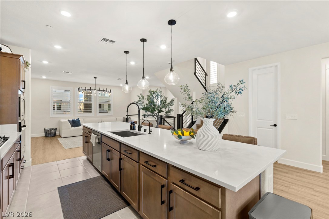 11563 Midnight Melody Avenue Property Photo 13