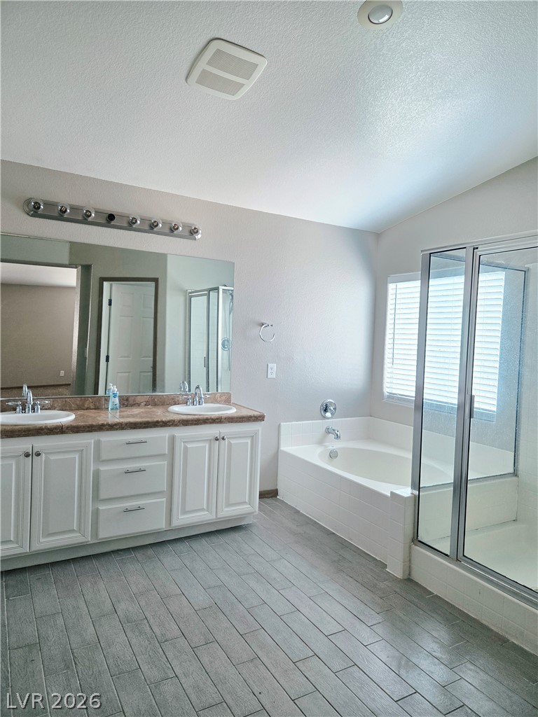 521 Newberry Springs Drive Property Photo 24