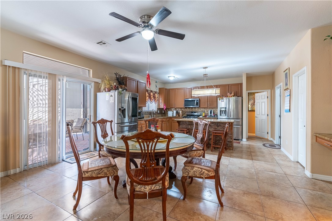 3917 Canary Cedar Street Property Photo 6