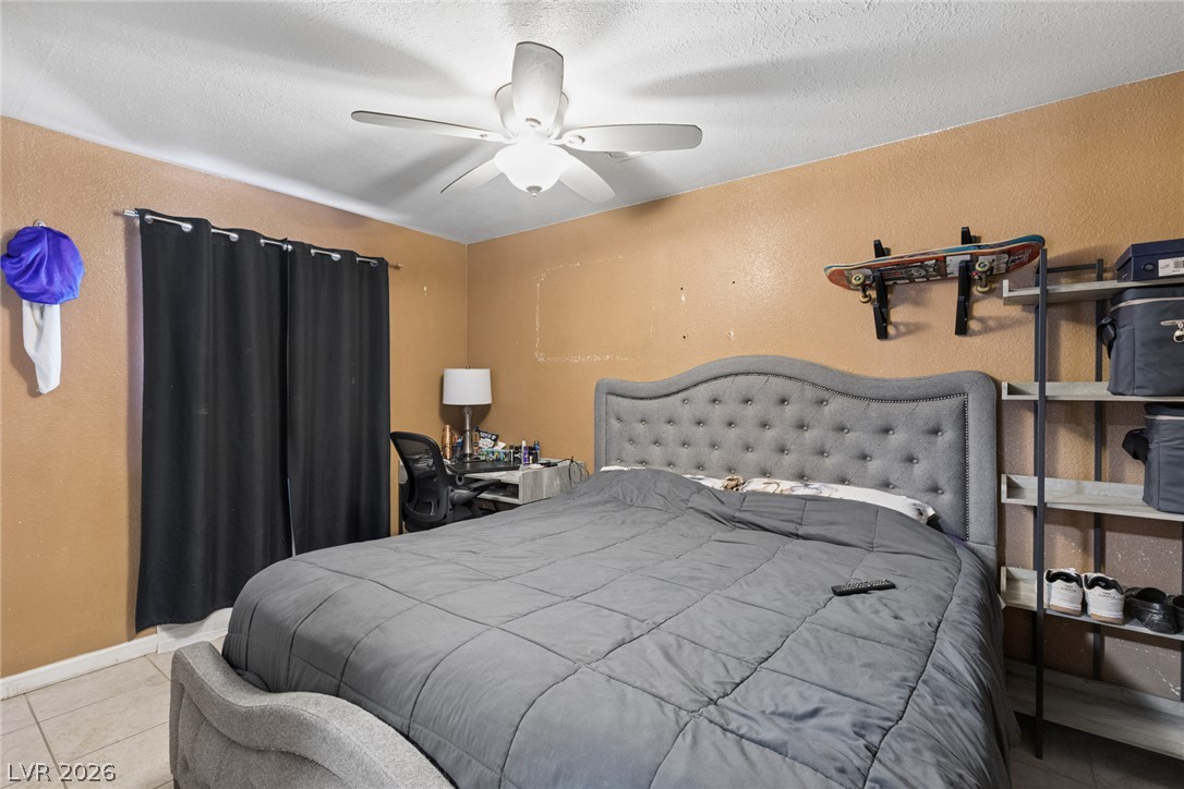 1305 North Mojave Road Property Photo 12