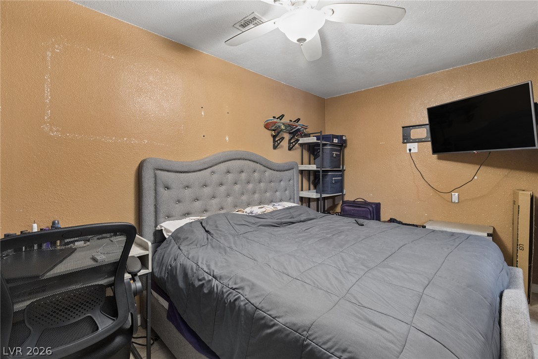1305 North Mojave Road Property Photo 13