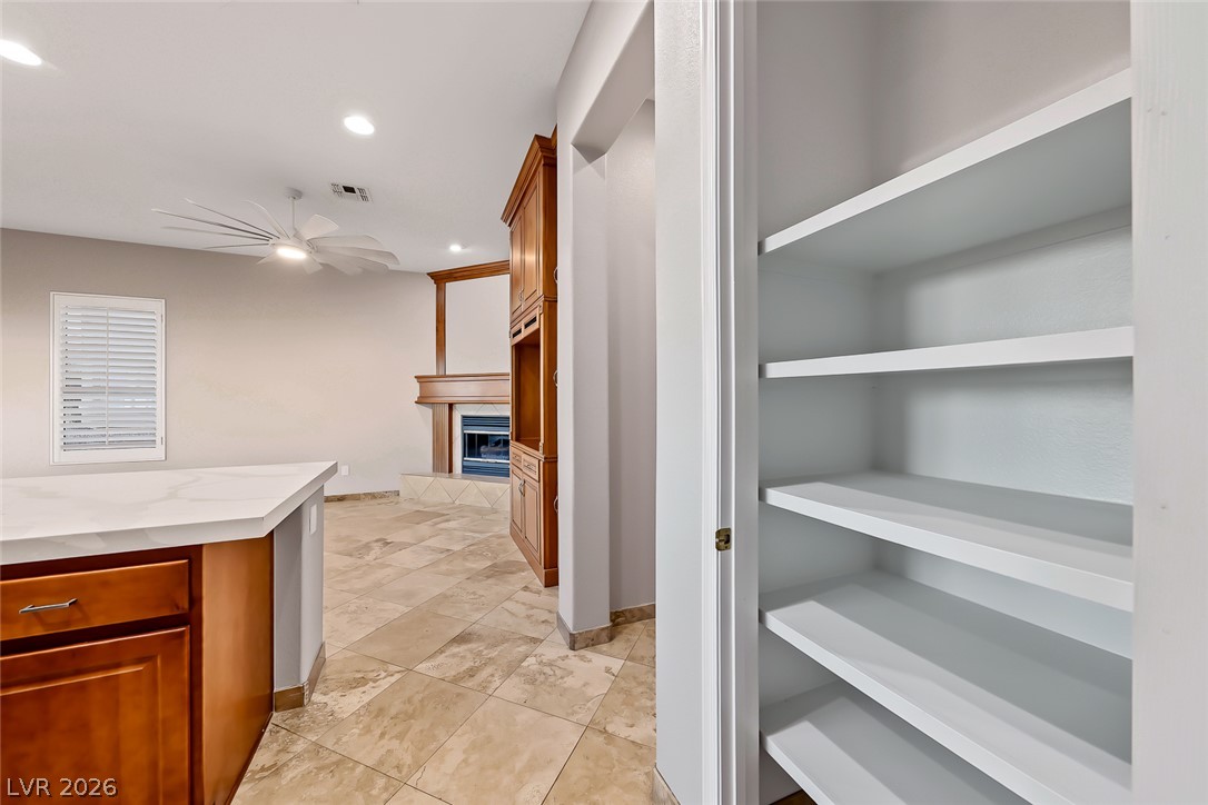 1648 Williamsport Street Property Photo 25
