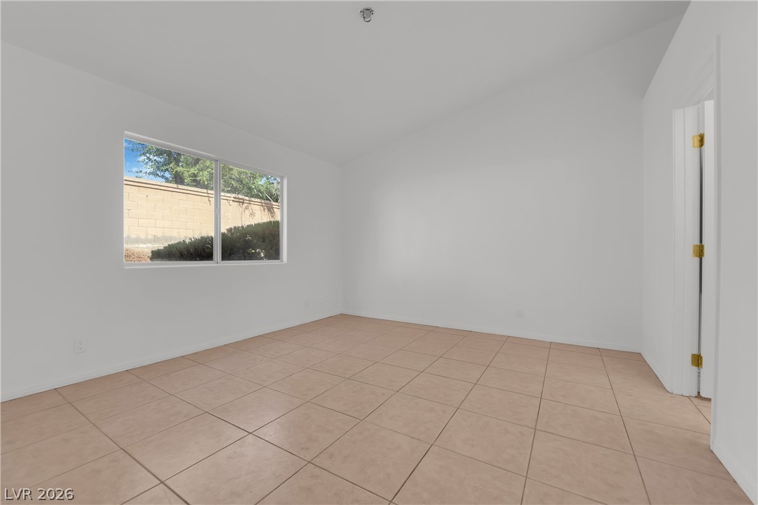 5131 Briar Meadow Way Property Photo 3