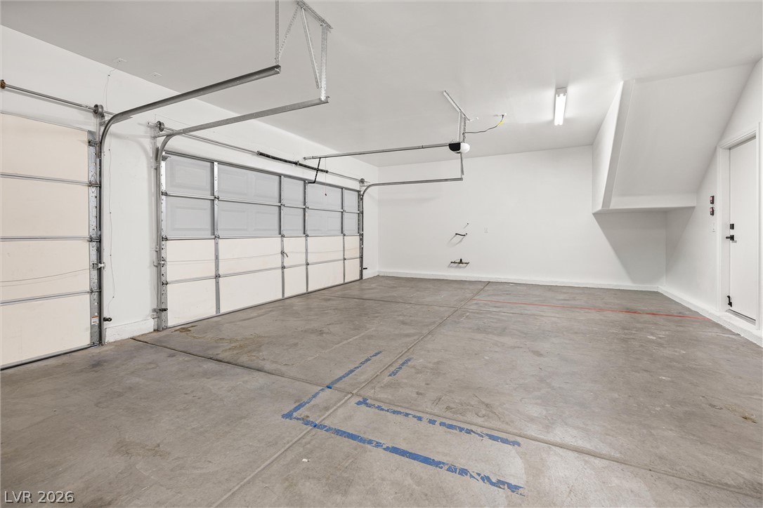 1078 Silver Star Street Property Photo 28