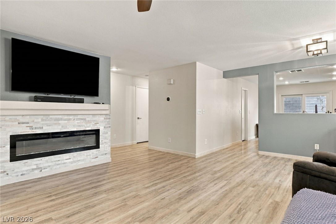 177 White Butte Street Property Photo 7