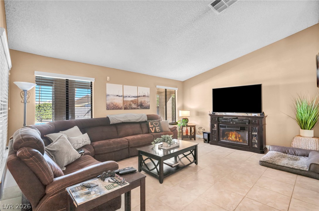 3708 Glen Ridge Way Property Photo 5