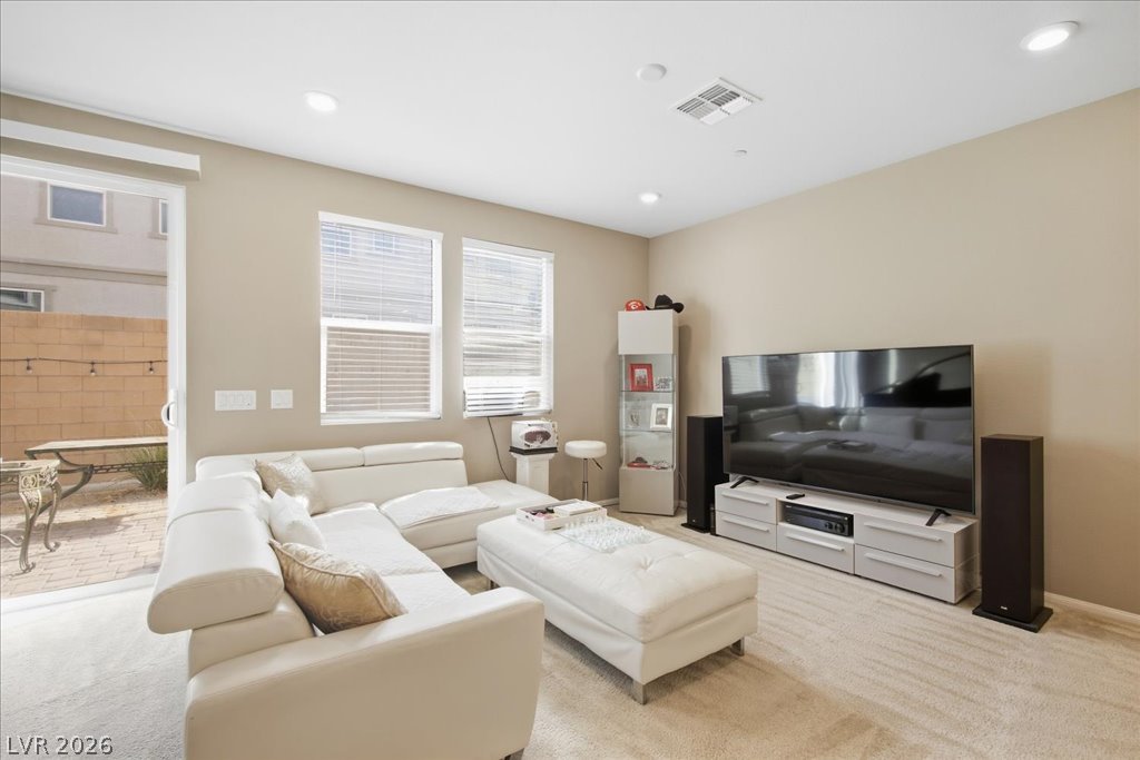 5321 Lazy Breeze Avenue Property Photo 10