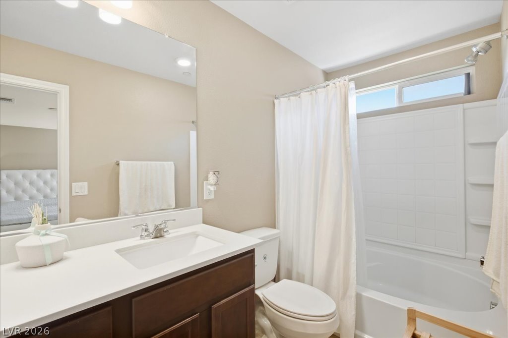 5321 Lazy Breeze Avenue Property Photo 18