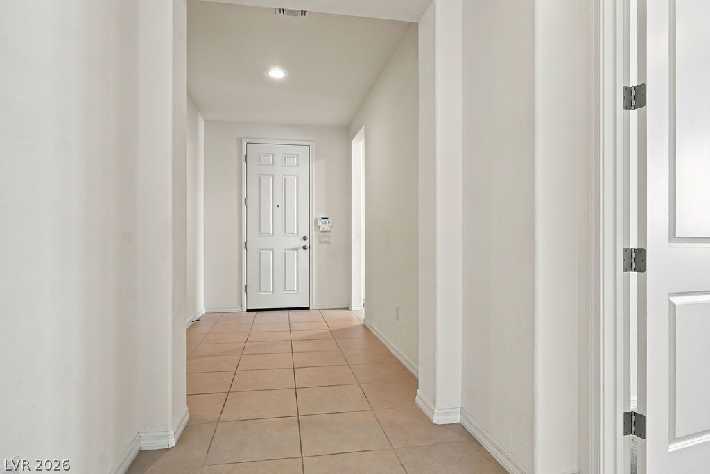 9945 Bristlecone Skye Avenue Property Photo 8